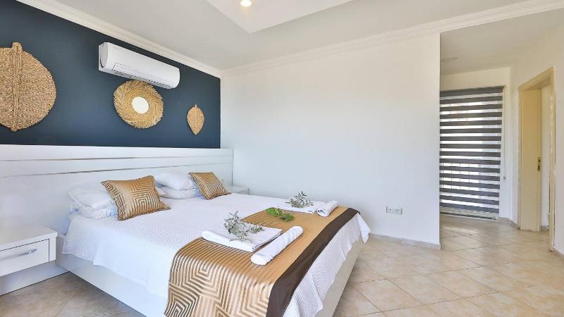 Kalkan 3 Bedroom Villa - 8332 - image 33
