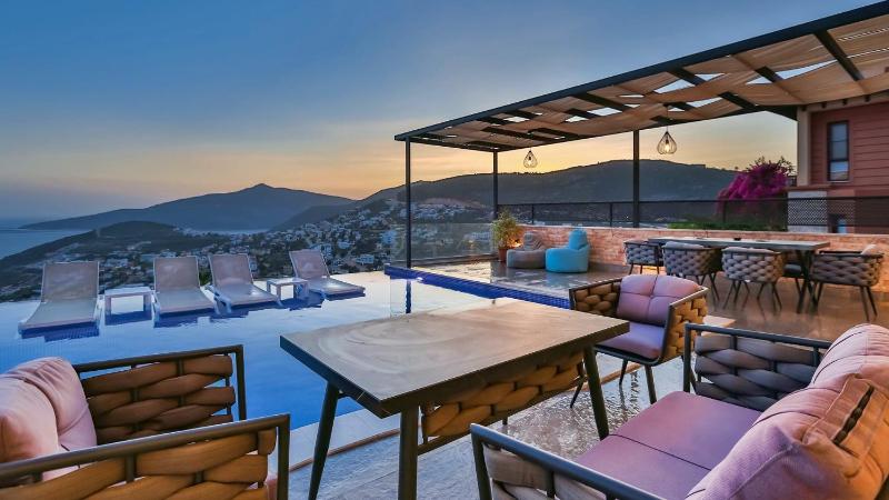 Kalkan 3 Bedroom Villa 1267 - image 29