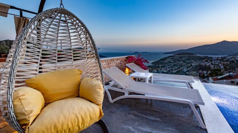 Kalkan 3 Bedroom Villa 1267 - image 25