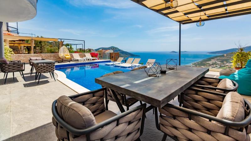 Kalkan 3 Bedroom Villa 1267 - image 9