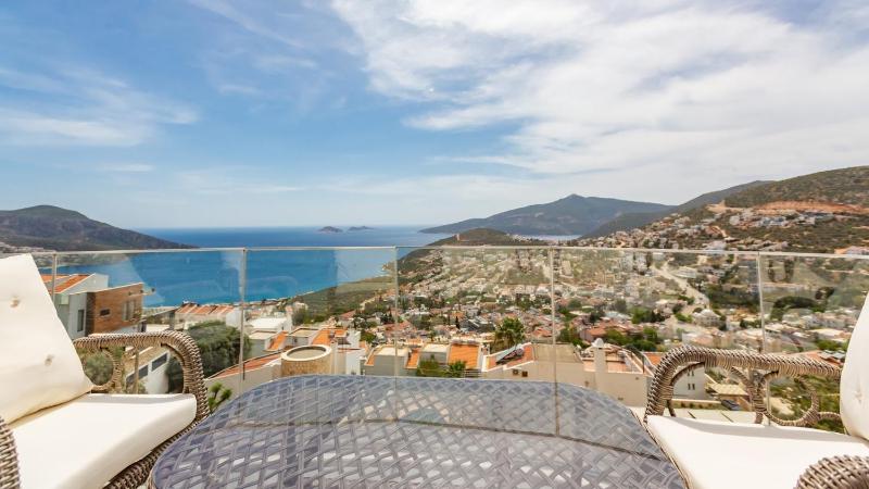 Kalkan 3 Bedroom Villa 1267 - image 21