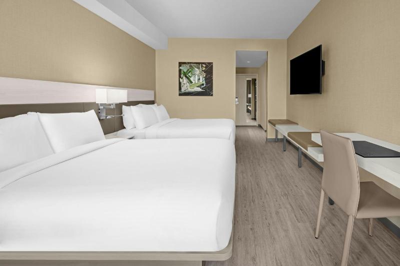 Queen Room with Two Queen Beds image 1