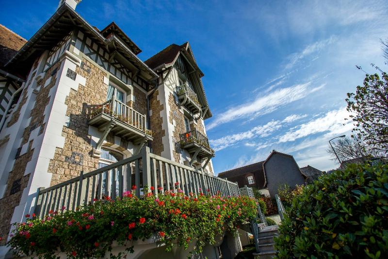 Villa Augeval Hotel de charme & Spa - image 41