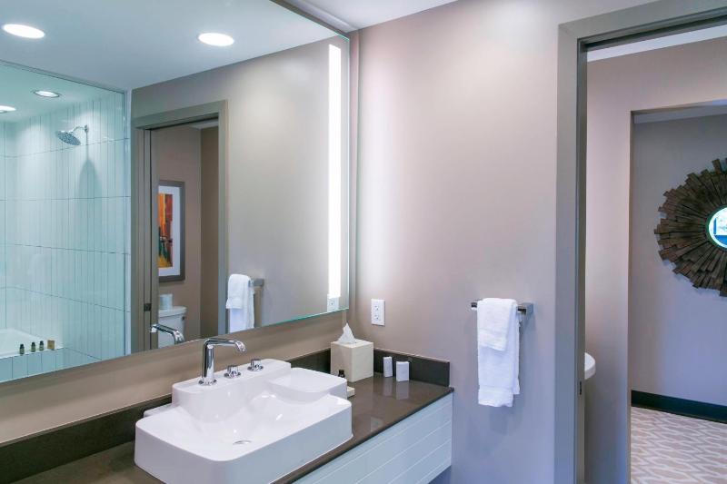 Suite image 3