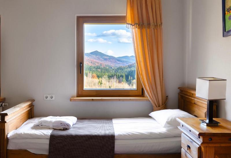 Double or Twin Room image 4