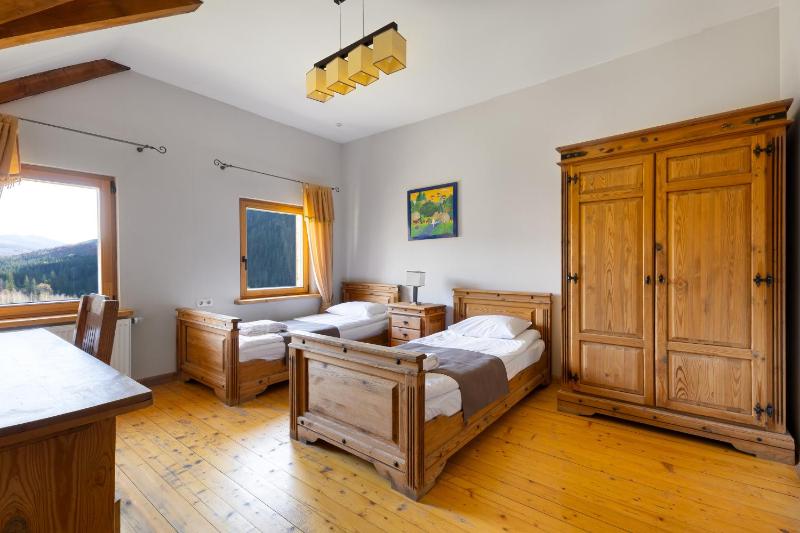Double or Twin Room image 3