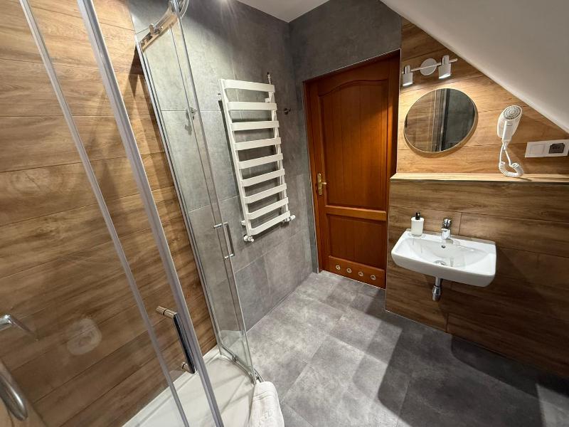 Double Room image 3