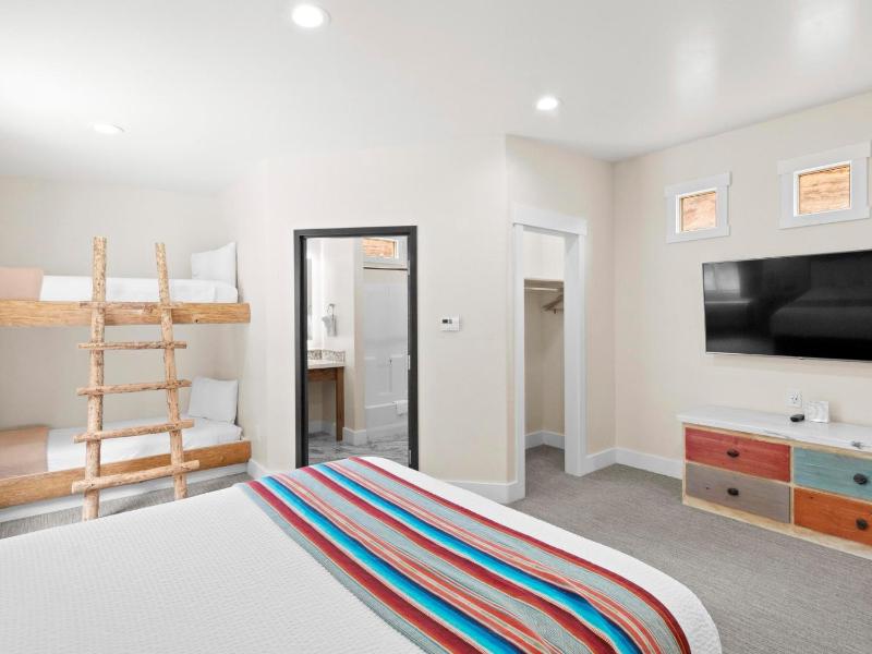 Family Suite image 3