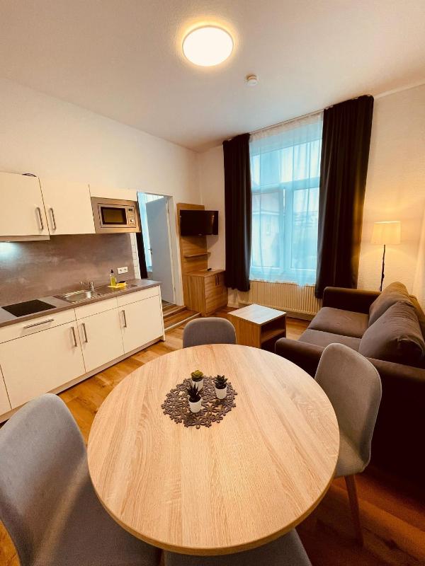 Double Room image 4