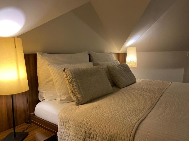 Double or Twin Room image 3