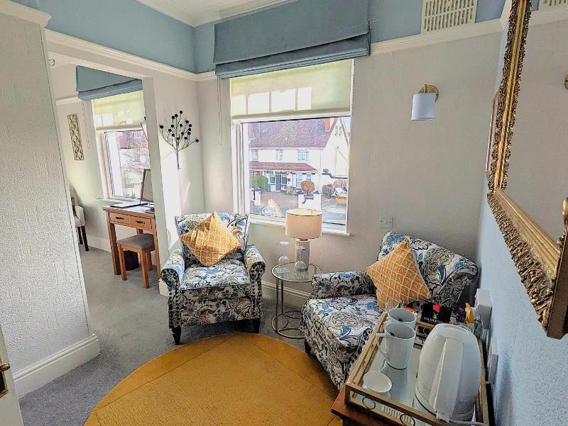 First-Floor Double Suite image 3