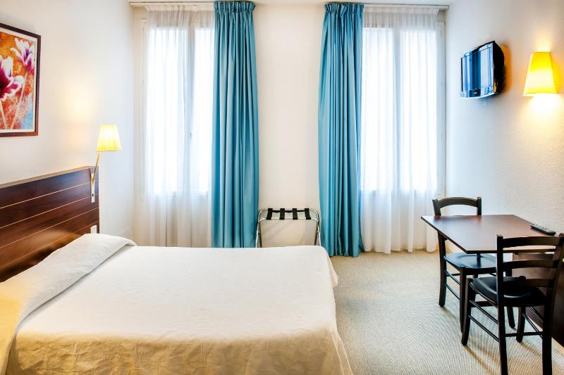 Double or Twin Room image 1