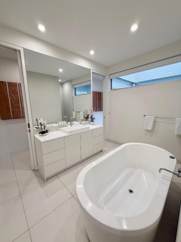 Pool Resort Port Douglas - image 41