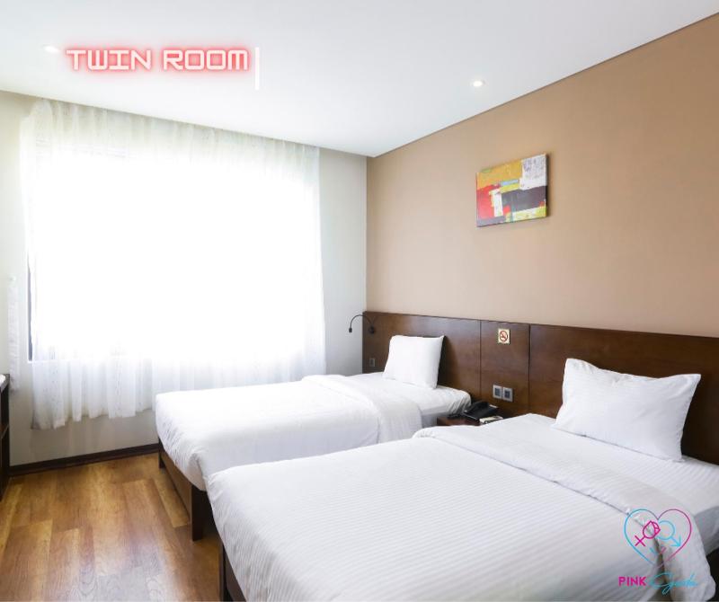 Pink Garden Hotel - image 6