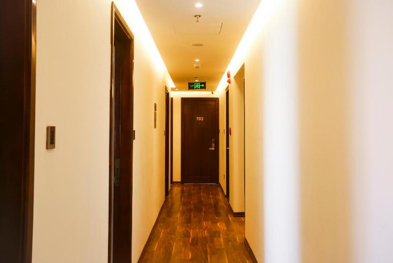 Pink Garden Hotel - image 2