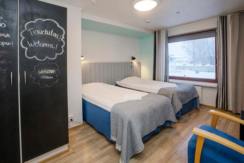 Double or Twin Room with Private Bathroom image 3