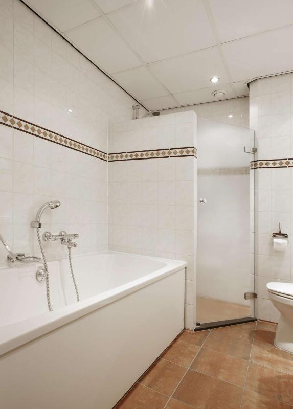 Superior Double or Twin Room XL image 4