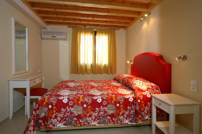 Porto Skopelos Villas - image 8