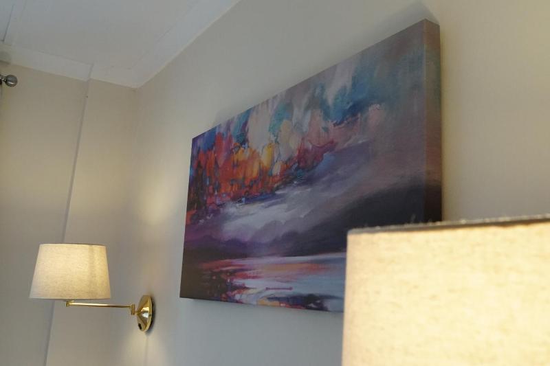 Standard Twin Room image 3