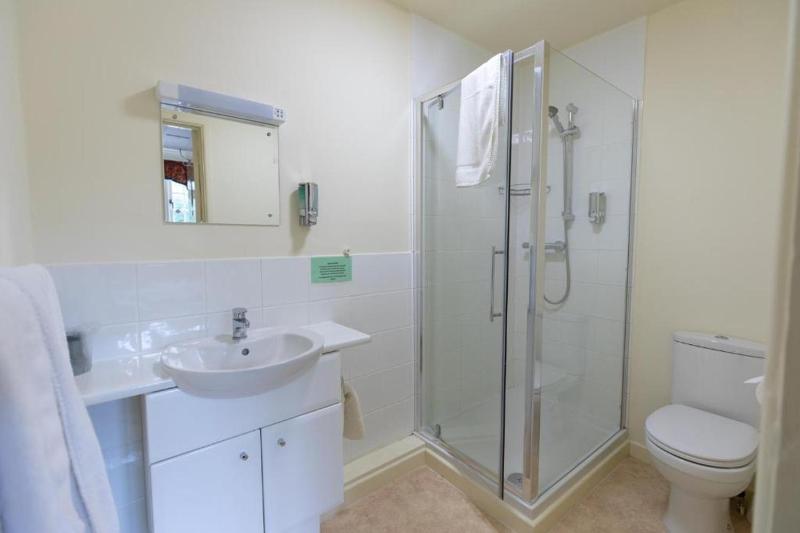Standard Double Room image 2
