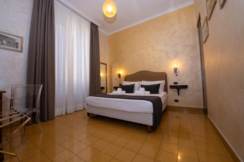 Standard Double Room image 1