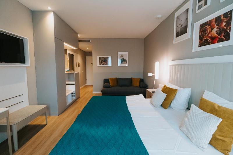 Quadruple Room image 4