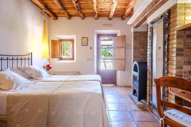 Deluxe Double or Twin Room with Terrace image 1