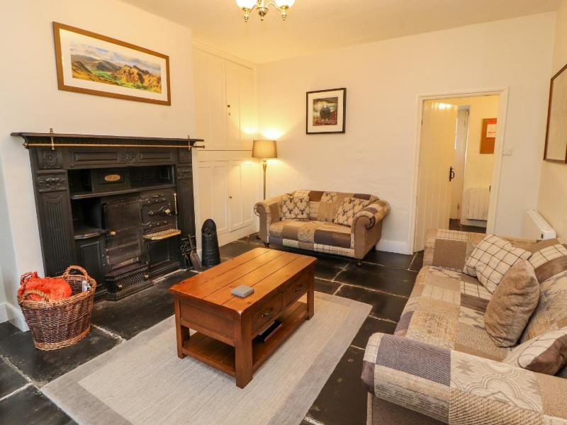 Ednas Cottage - image 23
