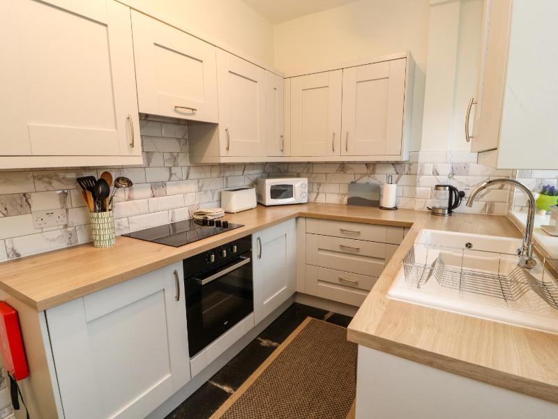 Ednas Cottage - image 6