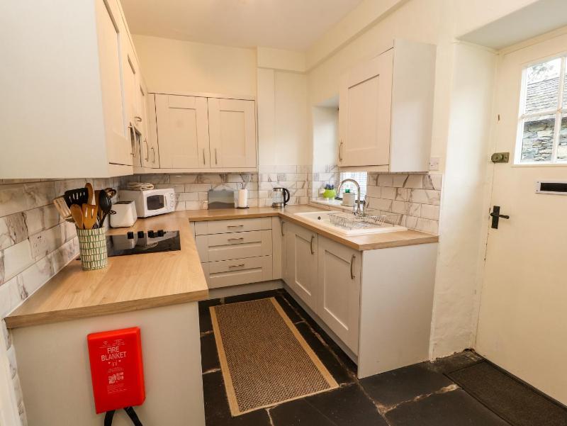 Ednas Cottage - image 16