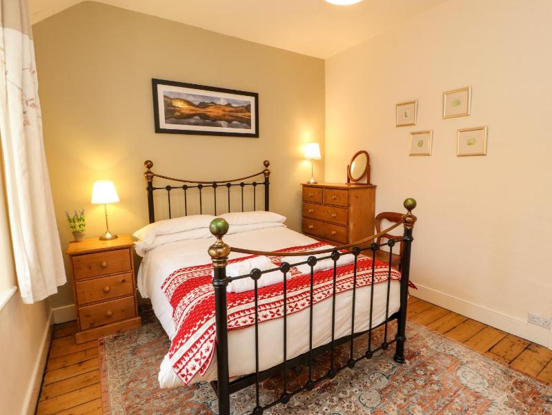 Ednas Cottage - image 27