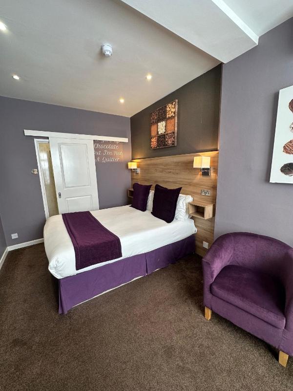 Deluxe Double Room image 1