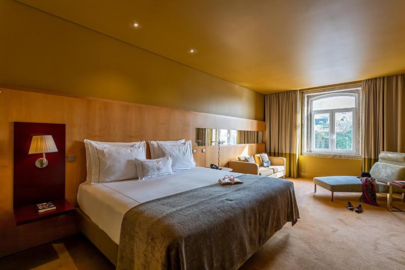 Superior Twin Room image 1