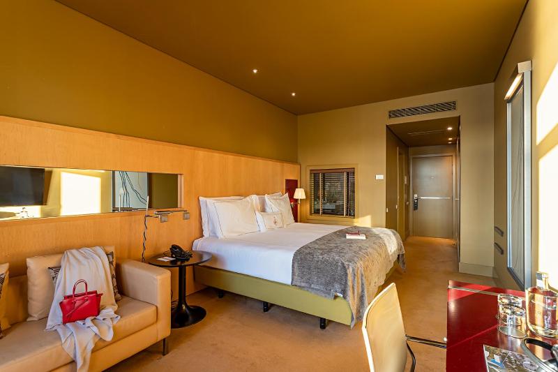 Superior Executive Double or Twin Room image 3