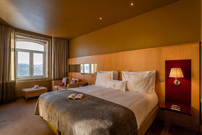 Superior Executive Double or Twin Room image 1