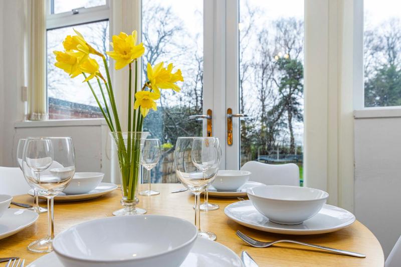 University View - Free Parking - Sleeps 8 - image 18