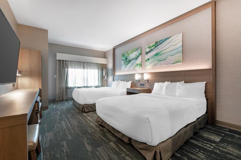 Queen Room with Two Queen Beds and Communication Assitance image 1