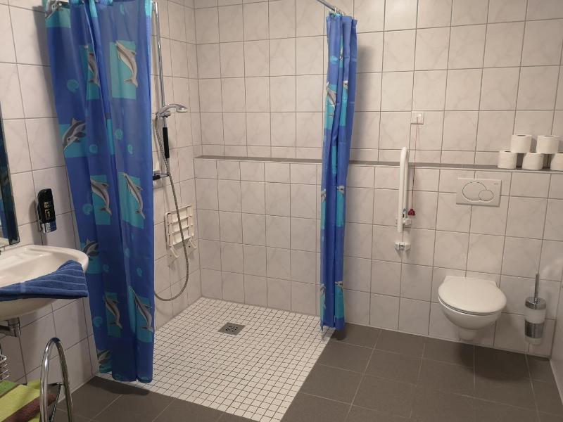 One-Bedroom Apartment image 3