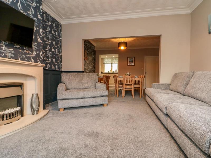 Sail Lodge - image 15