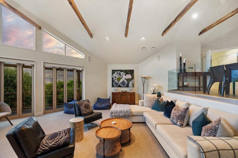 Pinnacle Villa by MajorDomo - image 5