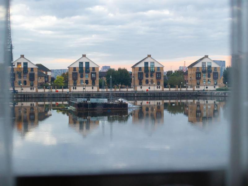 Double Room with River View image 3