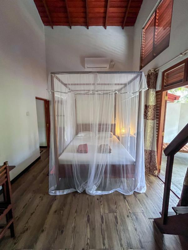 Abraham Beach House - image 45