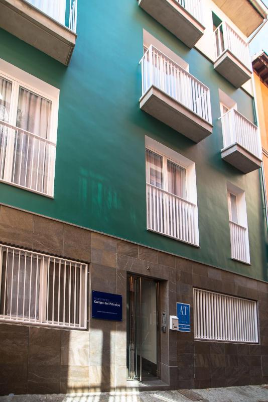 Apartamentos Campo Del Príncipe - image 2