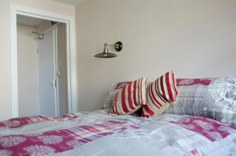 Standard Double Room image 2