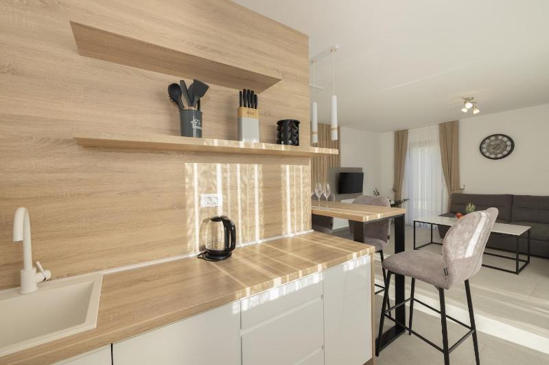 Apartment Veranda - image 15