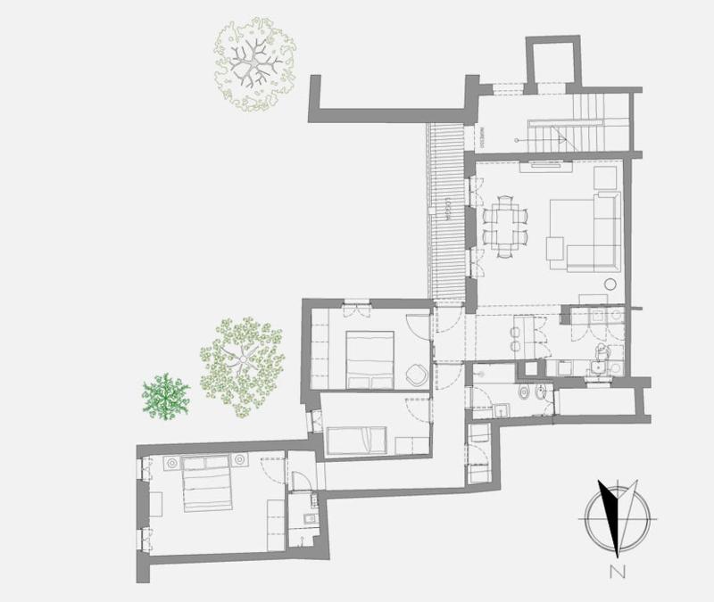 Three-Bedroom Apartment with Balcony image 2