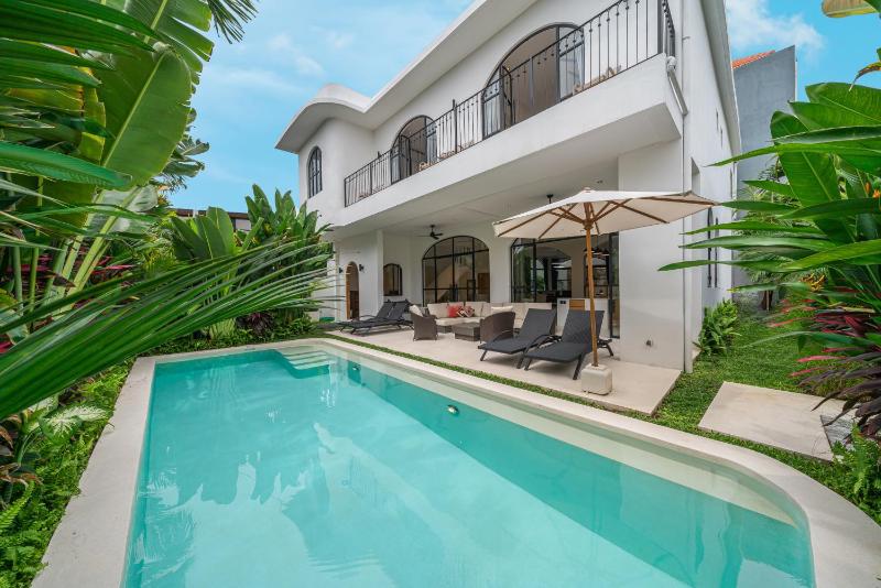 Villa Delight - Brand New 5BR Villa in Canggu - image 1