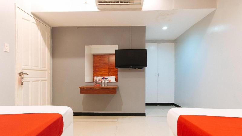 RedDoorz at Homa Resort Hotel - image 2
