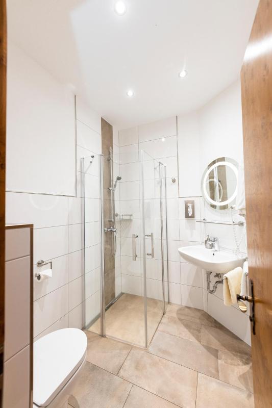Apartment image 4
