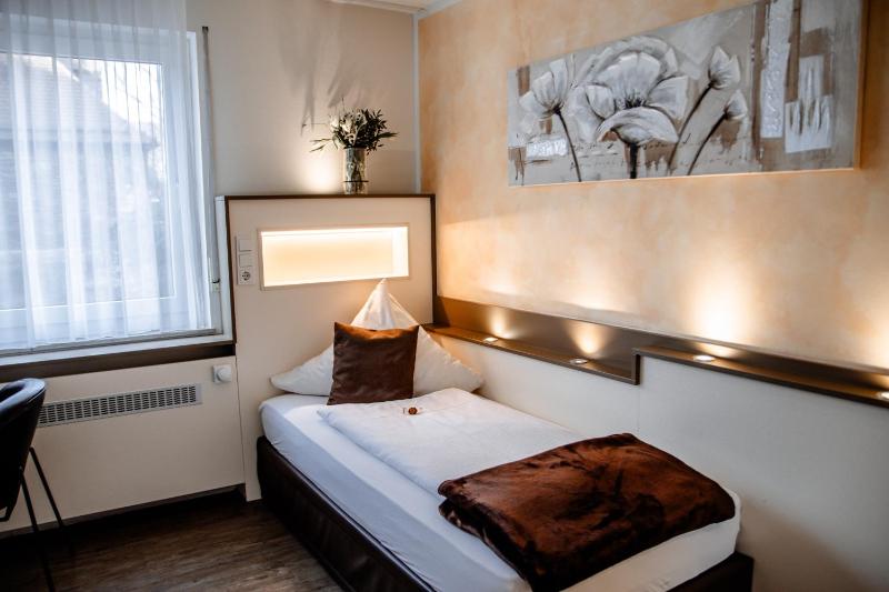 Superior Single Room image 1